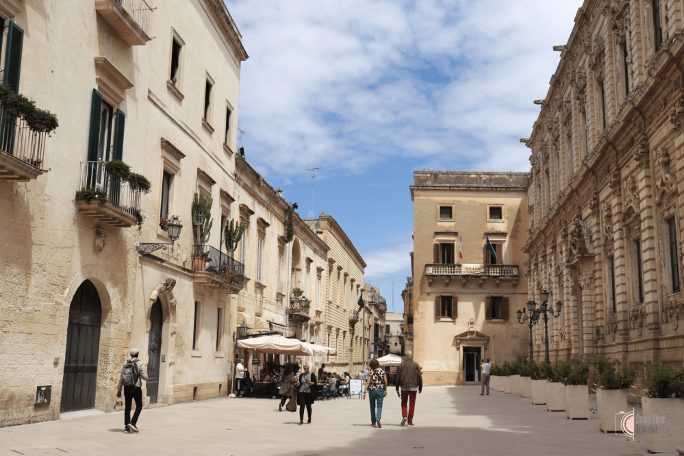 Basilica di Santa Croce Square