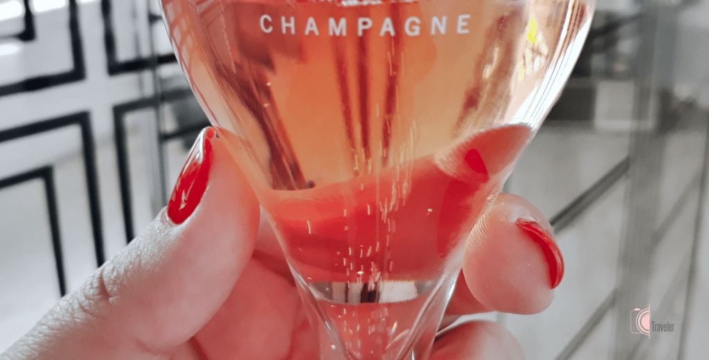 champagne rose